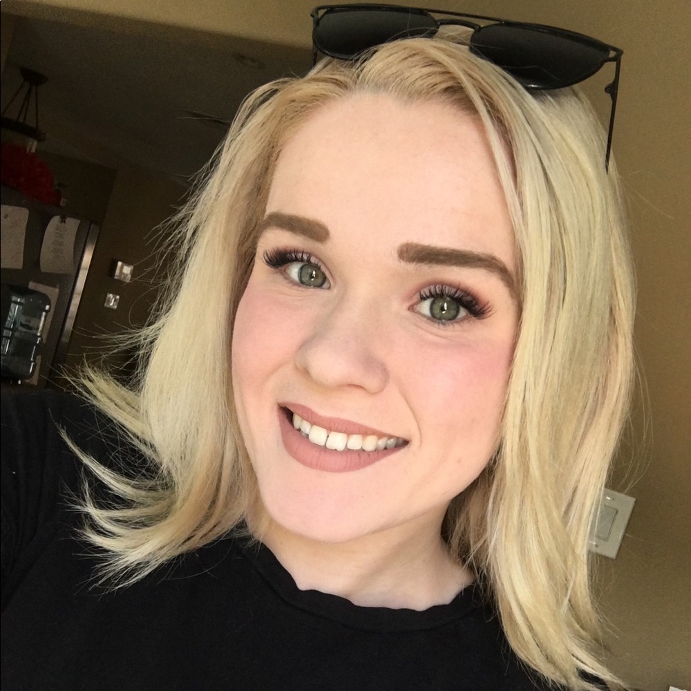 Meet your Posher, Brianna